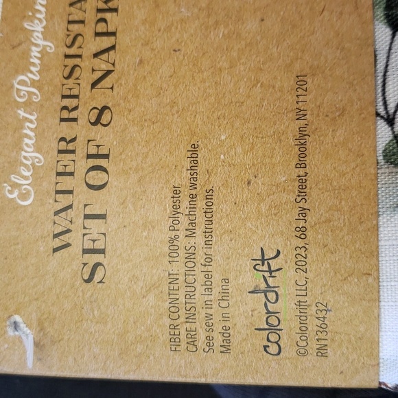 Colordrift NWT Set of 8 Water Resistant "Elegant Pumpkin" Napkins - Picture 4 of 5